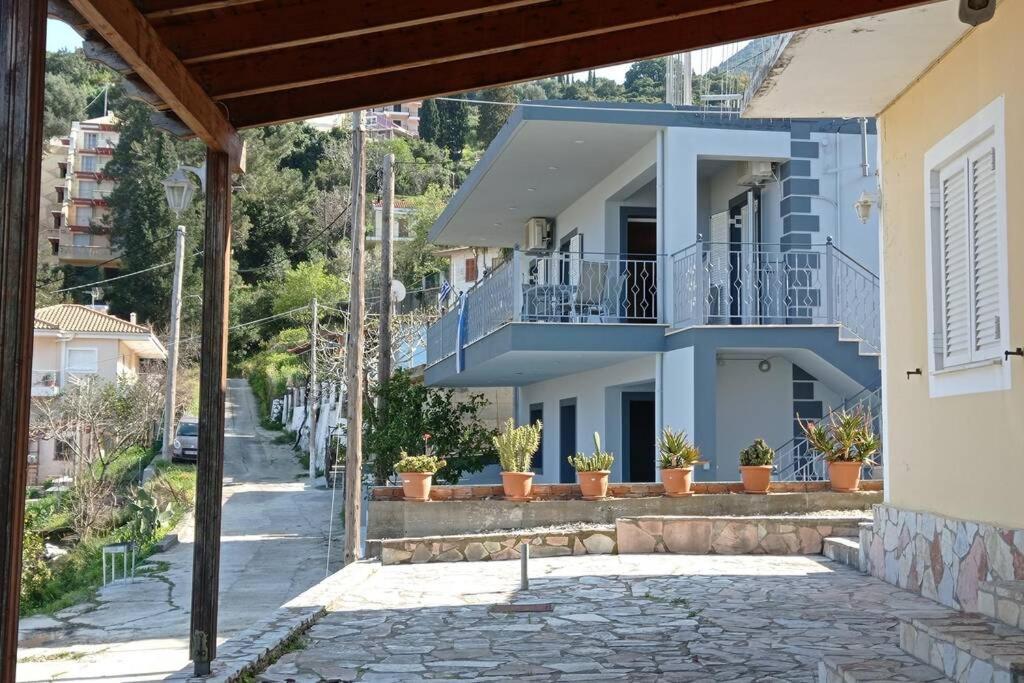Melina Apartment Порос Экстерьер фото