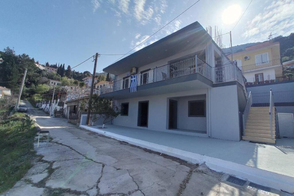 Melina Apartment Порос Экстерьер фото