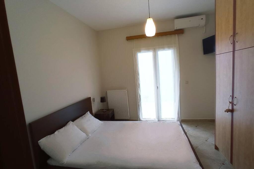 Melina Apartment Порос Экстерьер фото