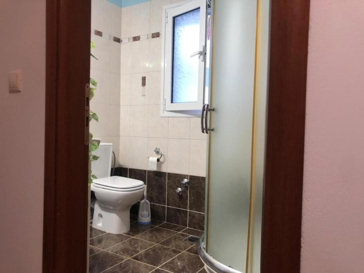 Melina Apartment Порос Экстерьер фото